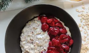 Owsianka z makiem - Przepis na zdrową i pożywną owsiankę z makiem