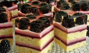 Kruche ciasto z jeżynami - Jak zrobić ciasto z jeżynami i kruszonką
