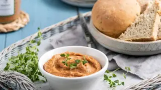 Pasta z białej fasoli i suszonych pomidorów: Pyszny i szybki przepis