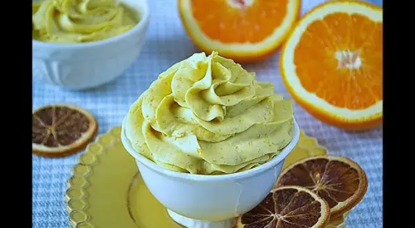 Krem pomarańczowy - Przepis na aromatyczny krem pomarańczowy do tortu