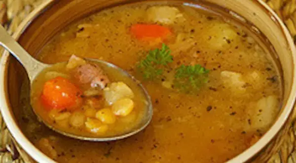 Prosta zupa grochowa: najlepszy przepis krok po kroku ze sprawdzonych rad