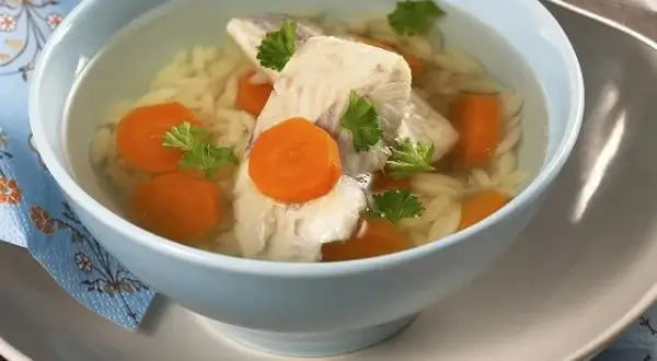 Zupa klarowna co to znaczy: poznaj sekrety perfekcyjnego rosołu